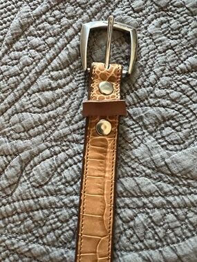 Ralph Lauren Croc Embossed Tan Leather with Silvertone Buckle Belt Western Style